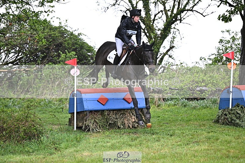 250418-120921-02823 - 019-Sean.Duffy-ZORGVLIET.MERLOT