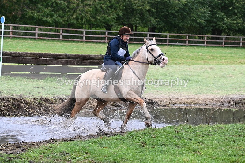WJ6_6585 - Time at Photographer 12:41 to 13:05