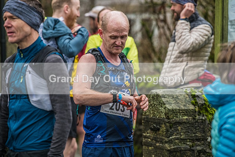 Litton-100 - Litton Christmas Cracker Fell Race Sunday 15th December 2024