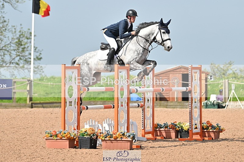 240512A-101659-17198 - Cls 48 National 1.30m Open