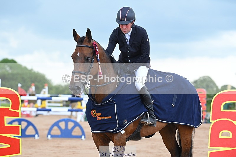 230721A-114013-05707 - Cls 6, 2 Star Medium 1.35m