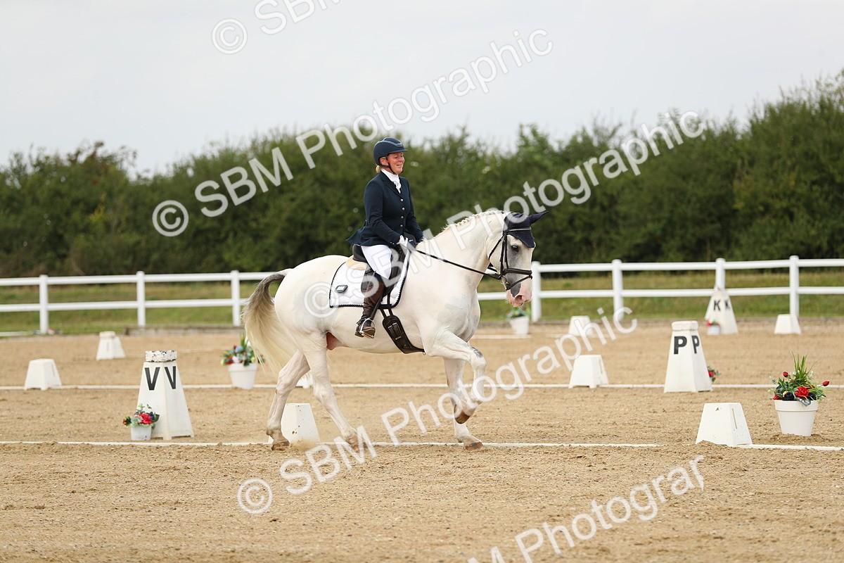 SBM_017630 - Class 13 - Novice 23 - 14.27-15.16