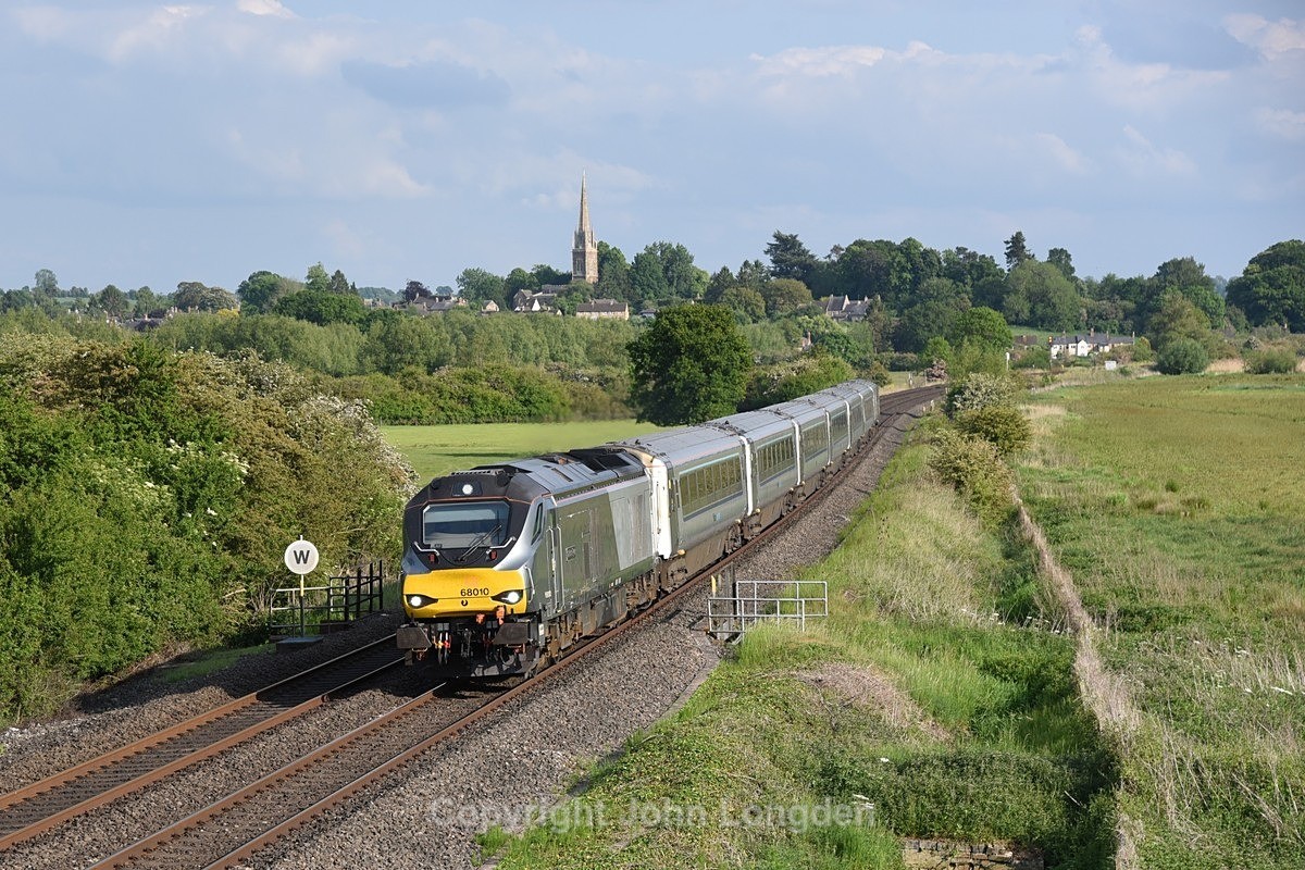 JL - 19.5.25 68010 1J49 17:07 Marylebone -Stourbridge Jn, Kings Sutton - Latest shots