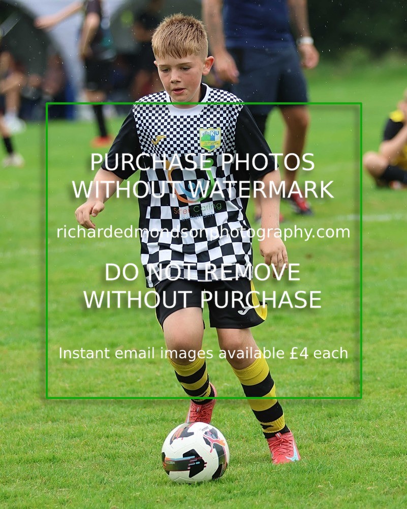 533A8887 - Kendal United