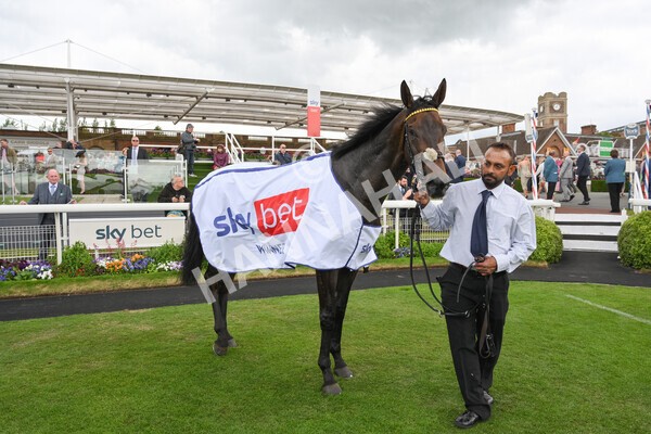 yr11062022r4-40 - Race 4 3.05pm Sky Bet Grand Cup