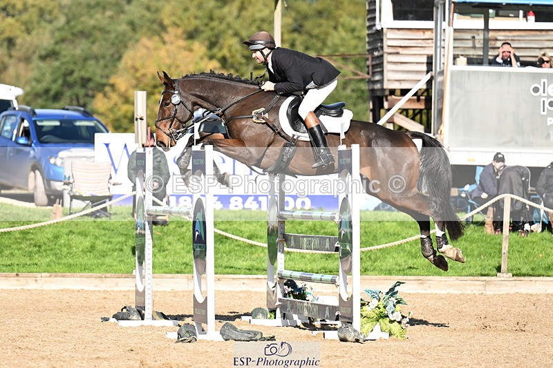 251024A-125952-10551 - C-246-Simon.Vatcher