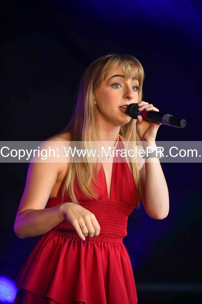 SH4_2124 - Lizzie Stanway