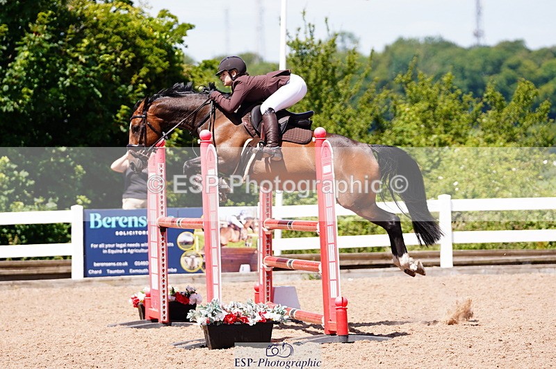 240629A-120140-05156 - Cls 18 Newcomers and 1m Open