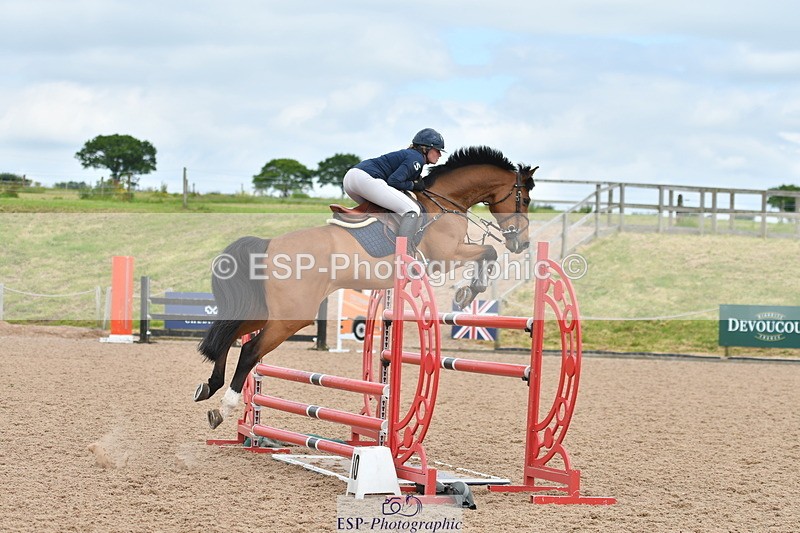 240609A-141930-06116 - Cls 19 Snr Foxhunter and 1.20m Open