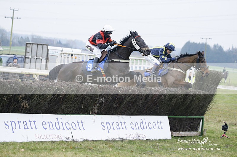 PtP 230122 557 - Cocklebarrow Races - Heythrop Hunt - 23/01/22