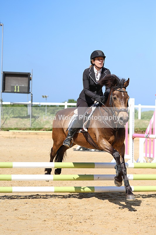 3E7A9075 - Class 6: Senior 60cm