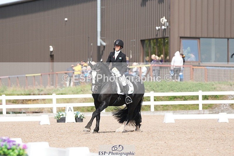 250906-140553-03877 - 021-Francesca.TurnerAlbie