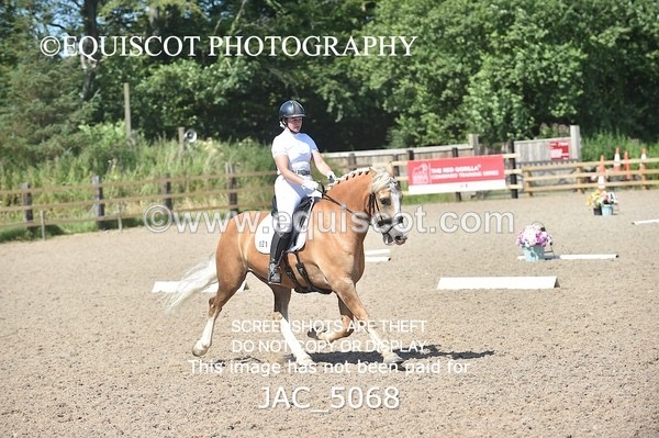 JAC_5068 - CLASS 7 / 8  ELEM 6 / 7