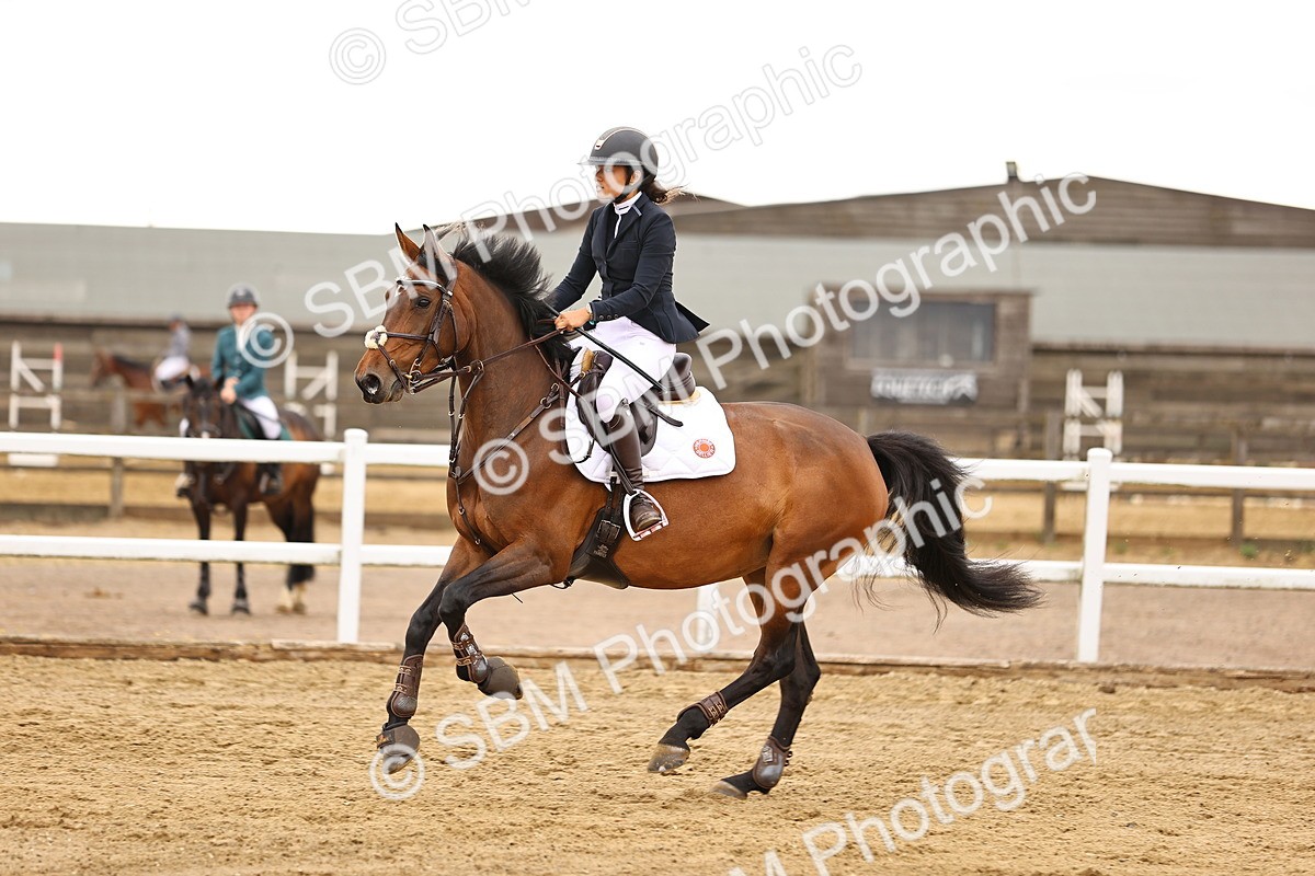 SBM_024444 - Class 8 - Clear Round