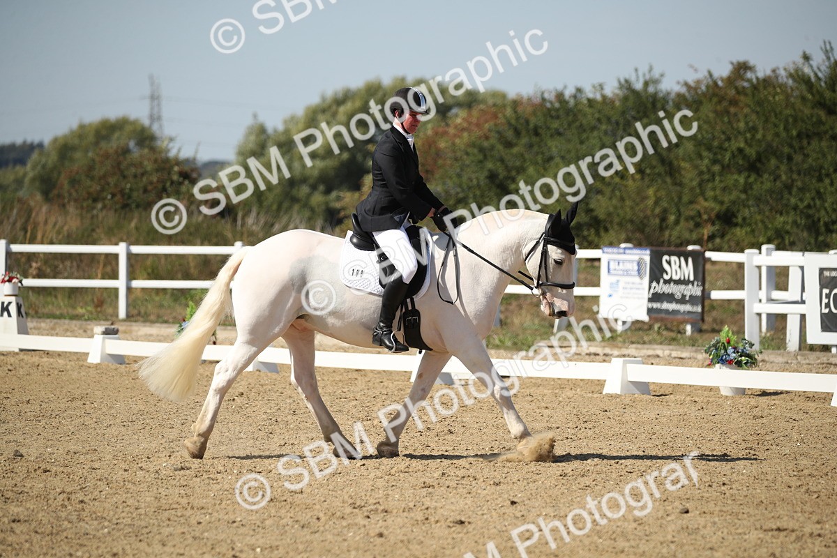 SBM_005844 - Class 11 - Novice 5 - 13.19-14.22