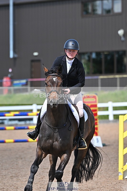 240619A-155113-01012 - Cls 5 Snr Foxhunter and 1.20m Open