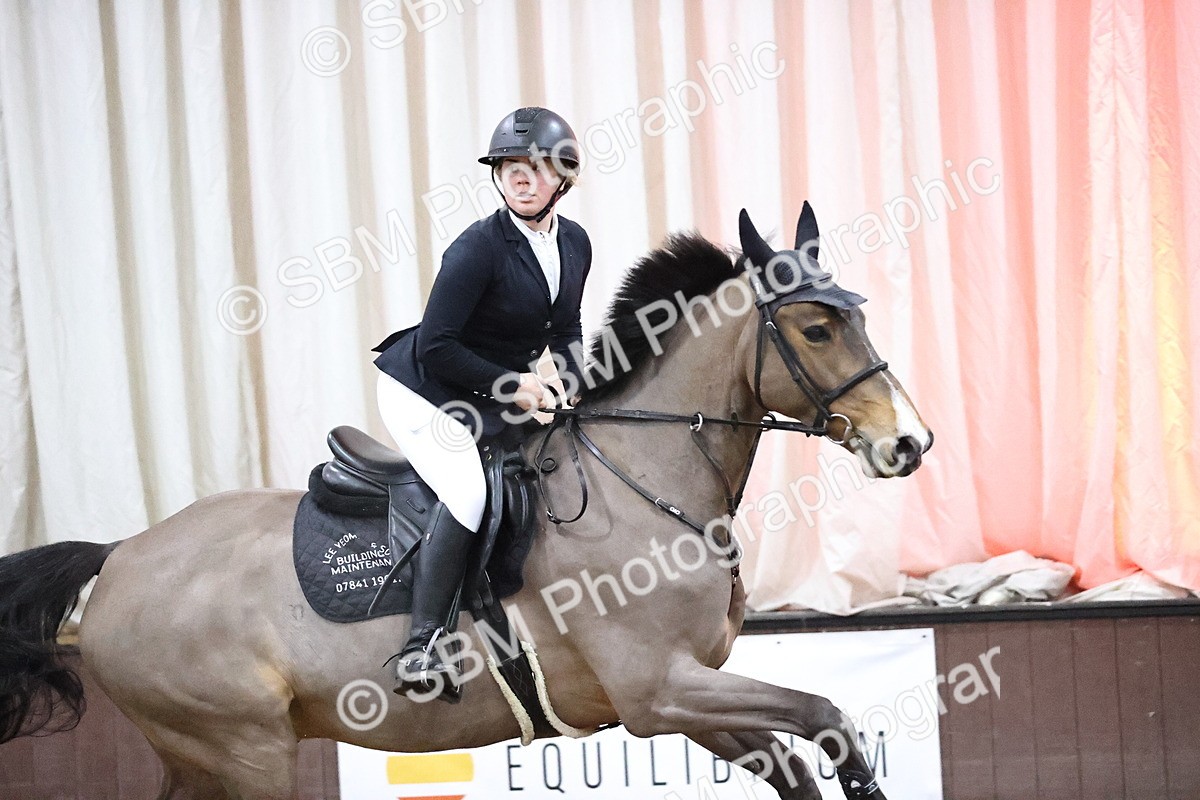 SBM_003215 - Class 11 - Senior Foxhunter - 1.20m
