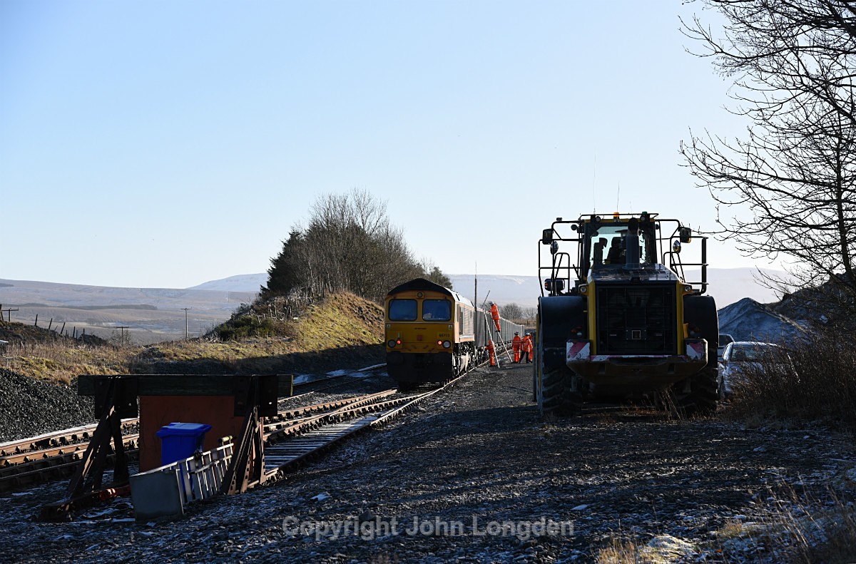 JL - 8.1.18 66713 6E44 Hexthorpe - Ribblehead, Ribblehead Siding - Ribblehead sidings