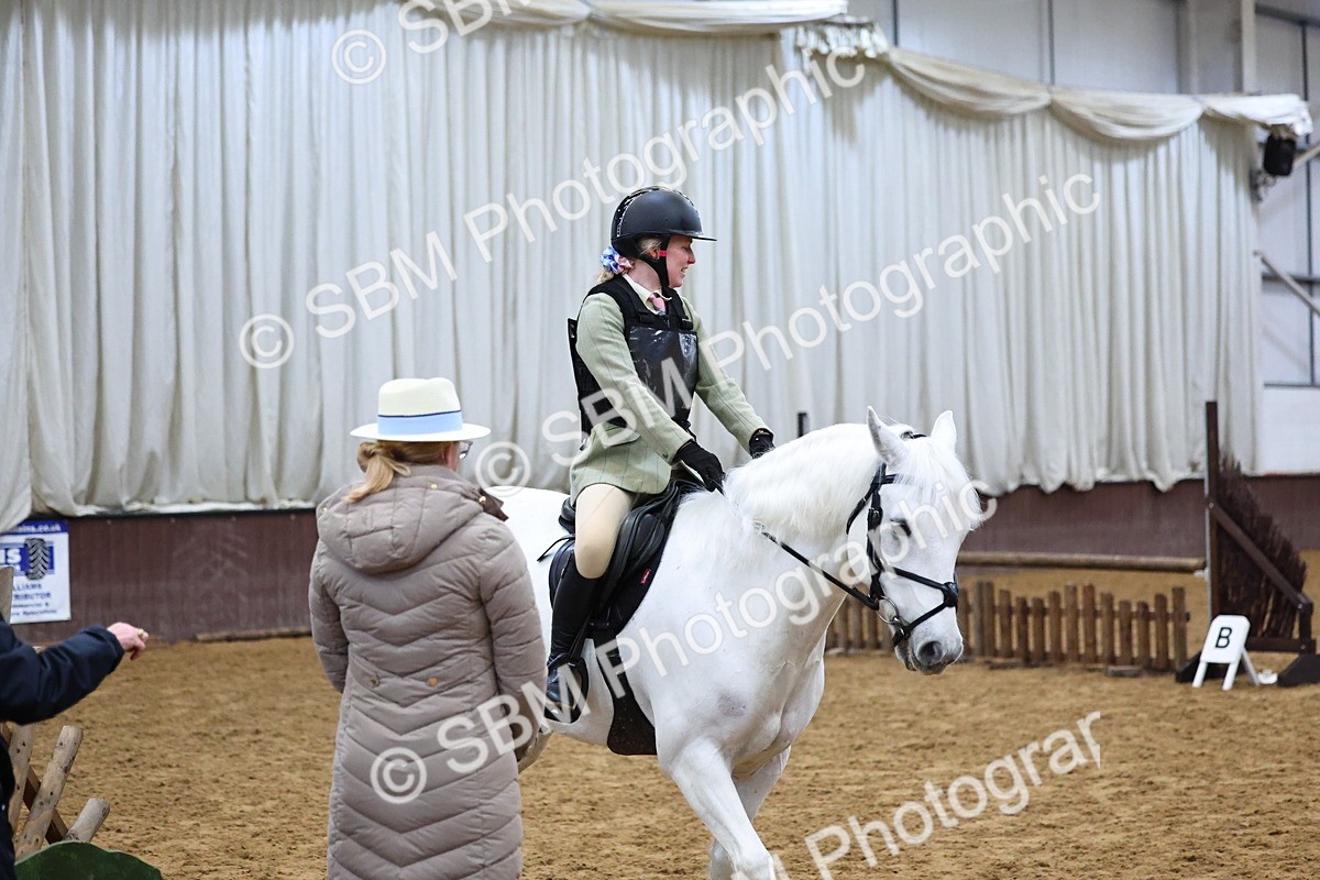SBM_003537 - Class 37 - 80cm Training Stakes
