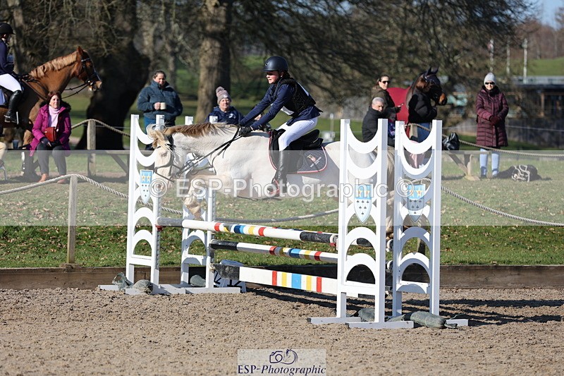 250209A-113937-00867 - 80cm 11.10 to End