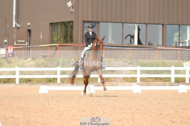 250816-151954-06153 - 121-Daisy.HedgesFelicia.v