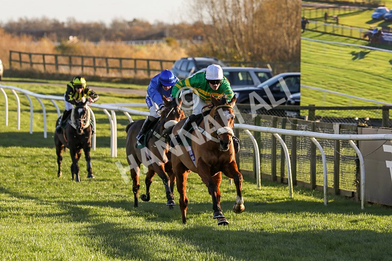 241123-Race 4-Arthurs Quay-1100 - Race 4