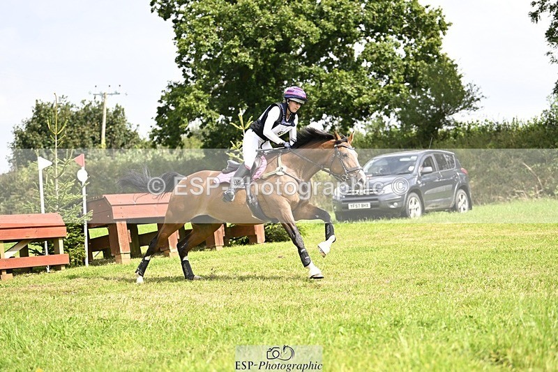 240831A-132951-02614 - 069-Darcey.Cutts-KATERINA