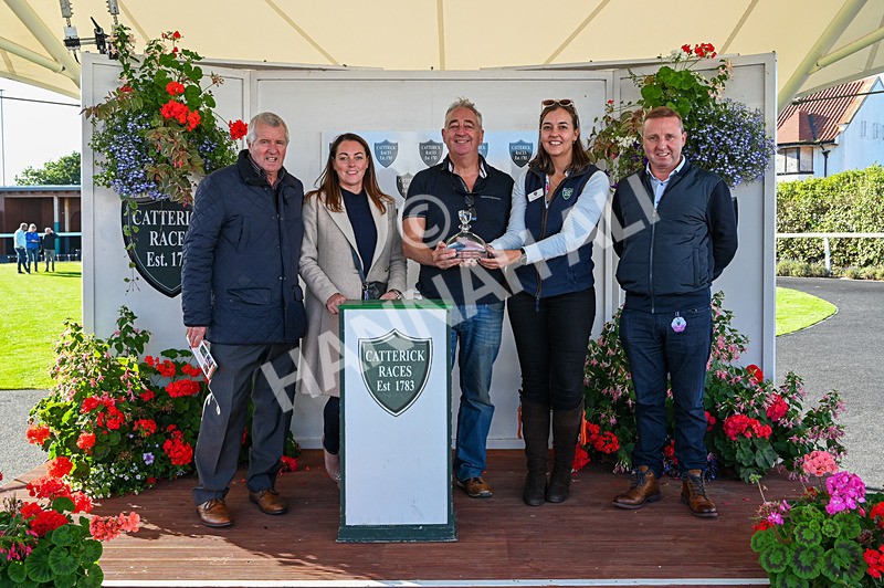 100924-Race 6-Half Moon Rising-4577