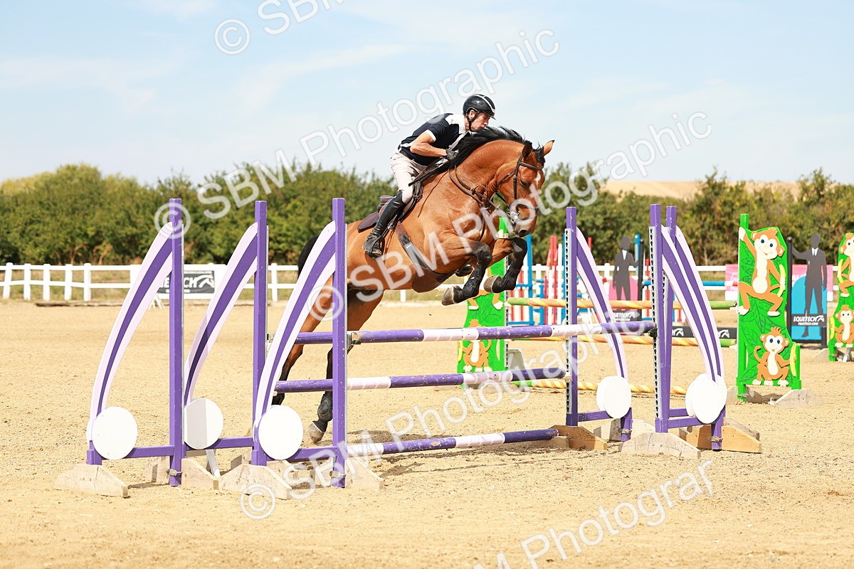 SBM_003805 - Class 14 - Senior Newcomers 1.10m