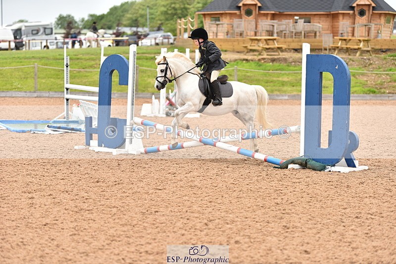 240528A-143616-00017 - 40 & 50cm