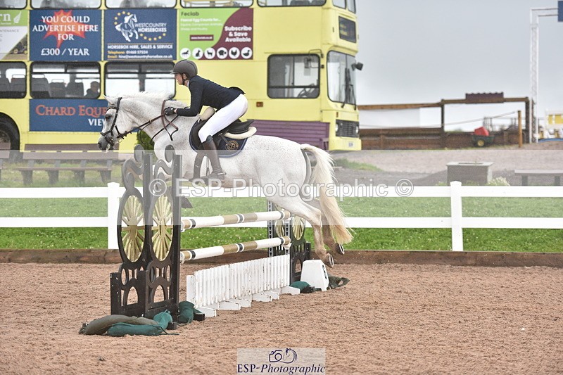 230805A-134618-00760 - Cls 10 Pony Newcomers & 1m Open