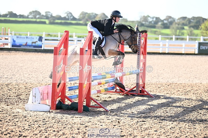 241026A-102452-00145 - SAT Cls 3 Pony Intro 70cm