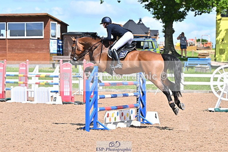 240619A-153226-00856 - Cls 5 Snr Foxhunter and 1.20m Open