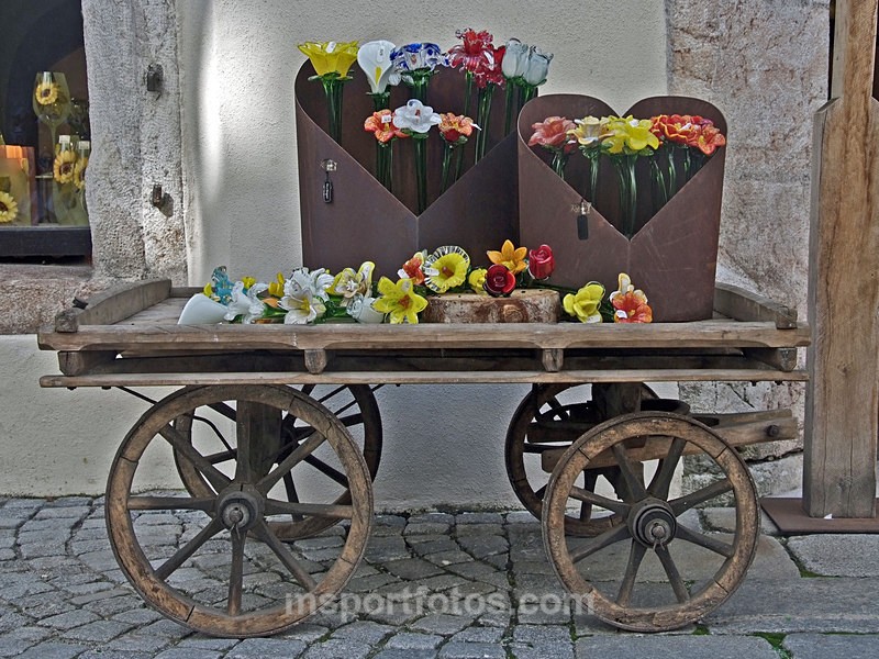 Glass shop display cart in Rattenburg. - Travel, city/land scapes