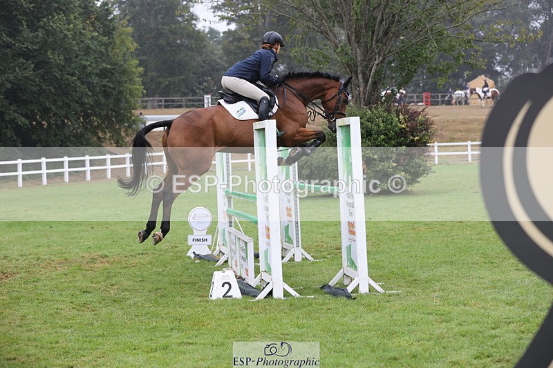 250830A-131911-06630 - Cls 16 Snr Newcomers and 1.10m Open