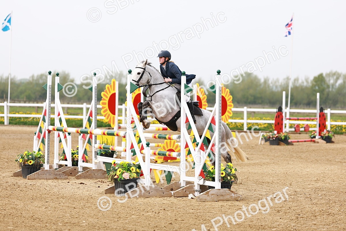  - Class 17 - Senior 1.05m