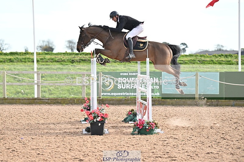 240418A-160110-04931 - Cls 9, 2 Star Big Tour 1.40m