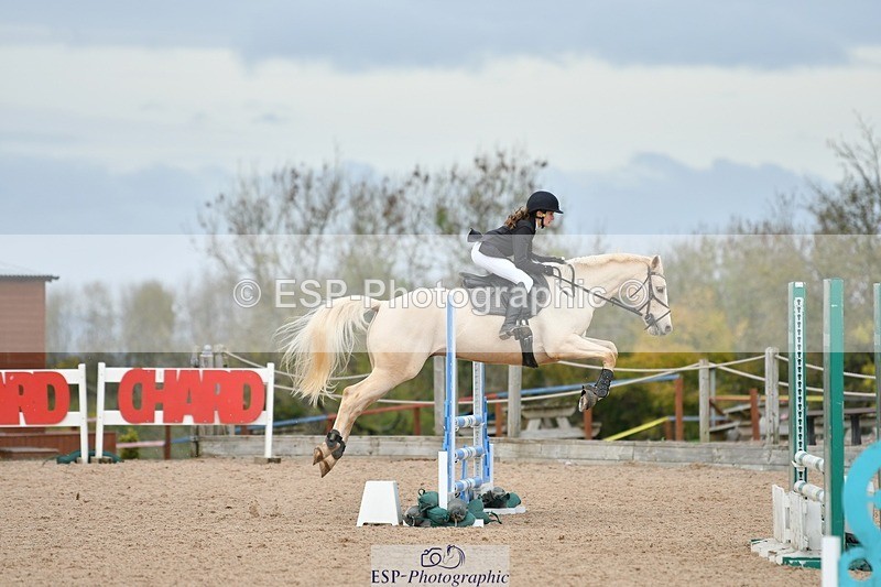 251026-124903-03095 - Cls 25+26+27 90cm + 1m Club and Schools