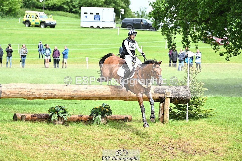 240526-141642-23858 - 501-BRUNO_FG-Edie_Campbell