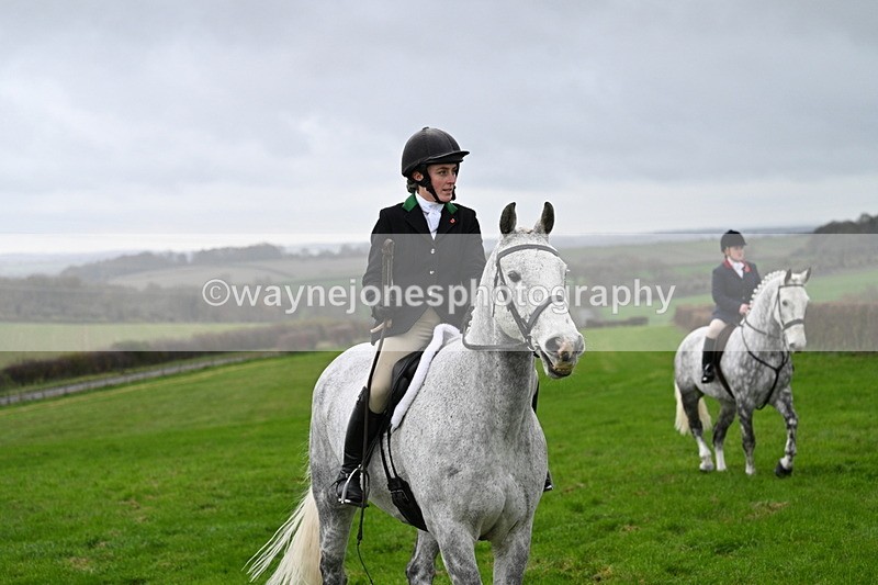 WJ7_8889 - Meet Staff & Hounds