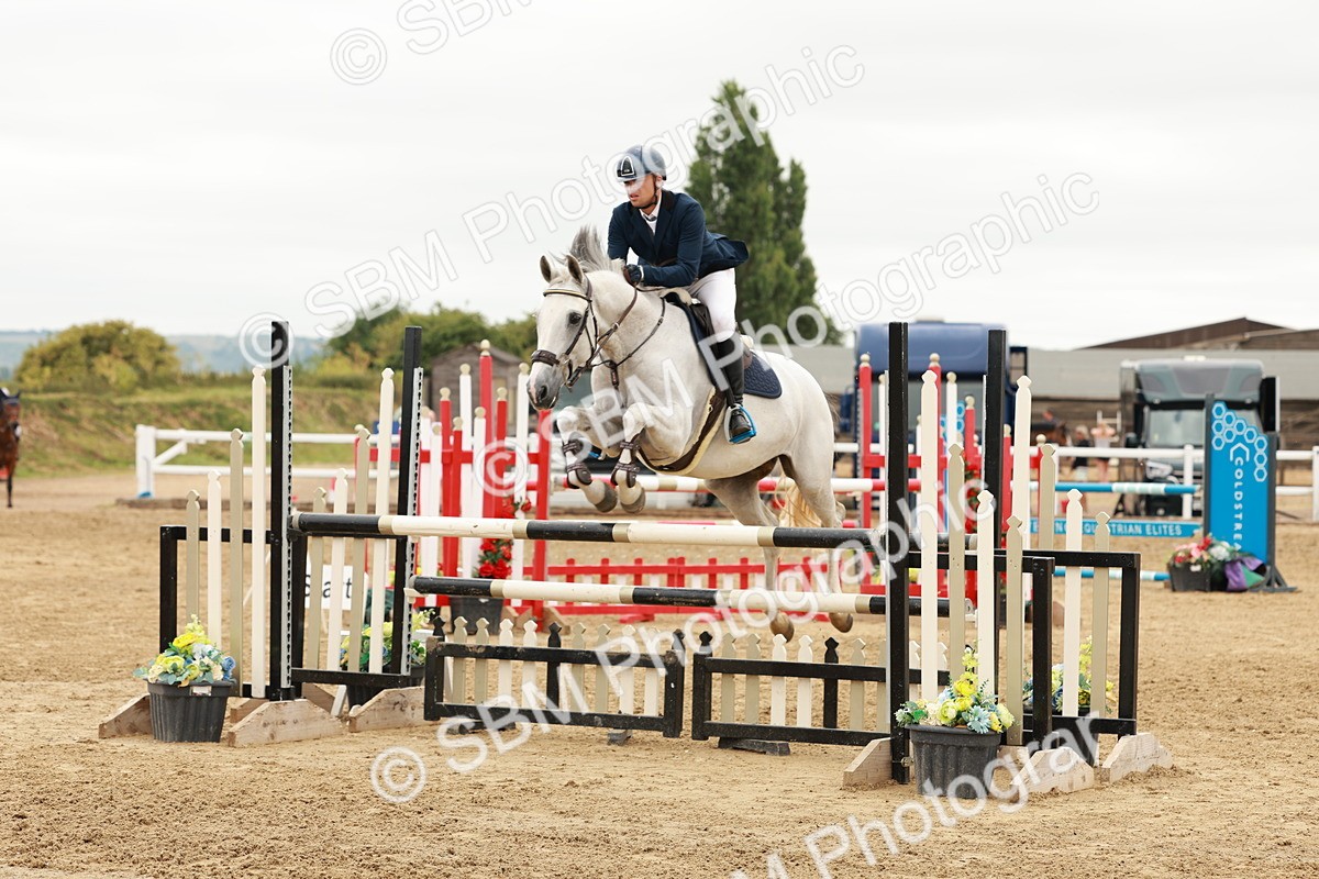 SBM_016812 - Class 20 - Senior Newcomers - 1.10m