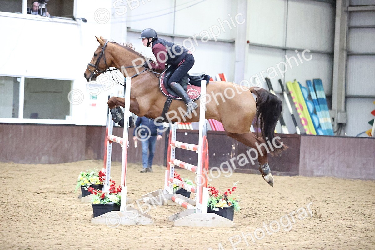 SBM_005748 - Class 17 - Senior Newcomers 1.10m