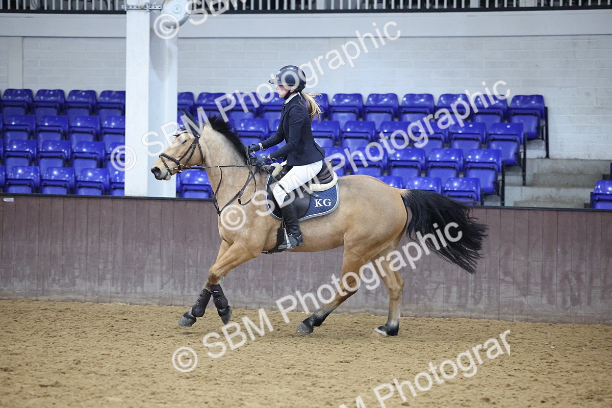 SBM_003247 - Class 11 - Blue Chip Pony Newcomers - 1.00m Open