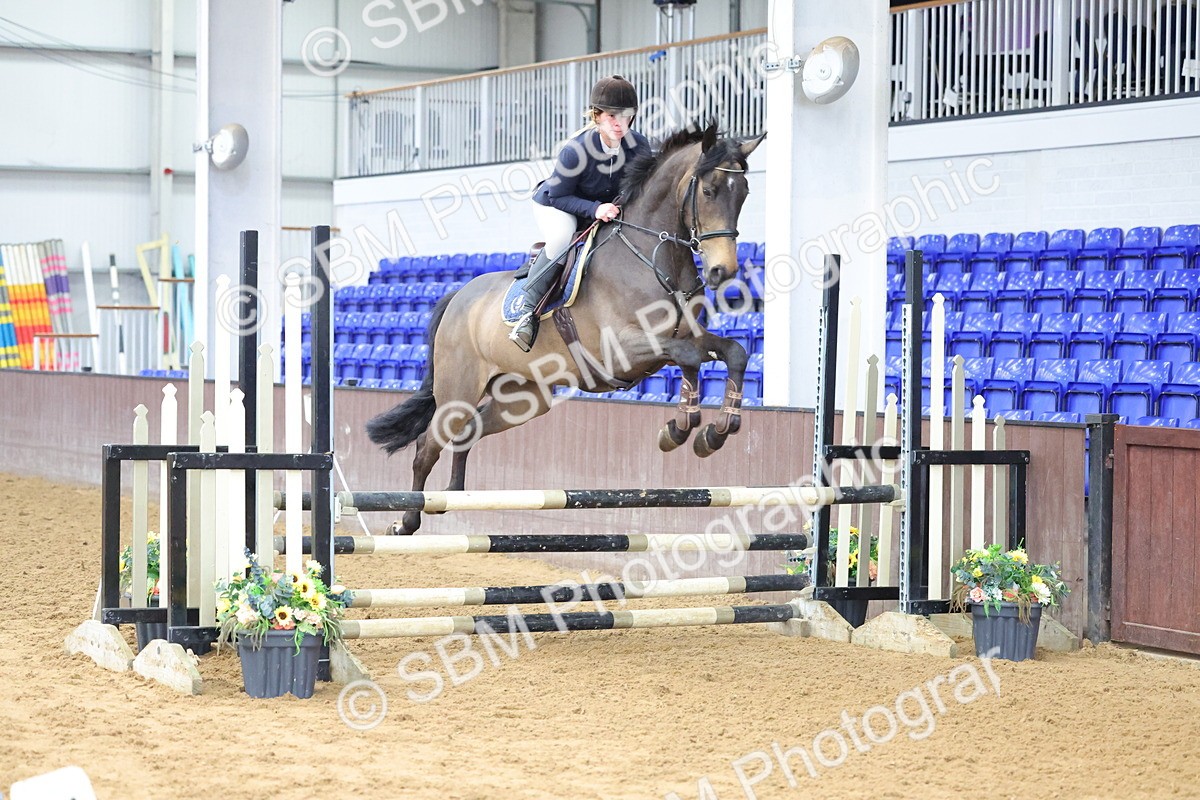 SBM_009687 - Class 20 - Senior British Novice/ 90cm Open - First Round (0.90m)