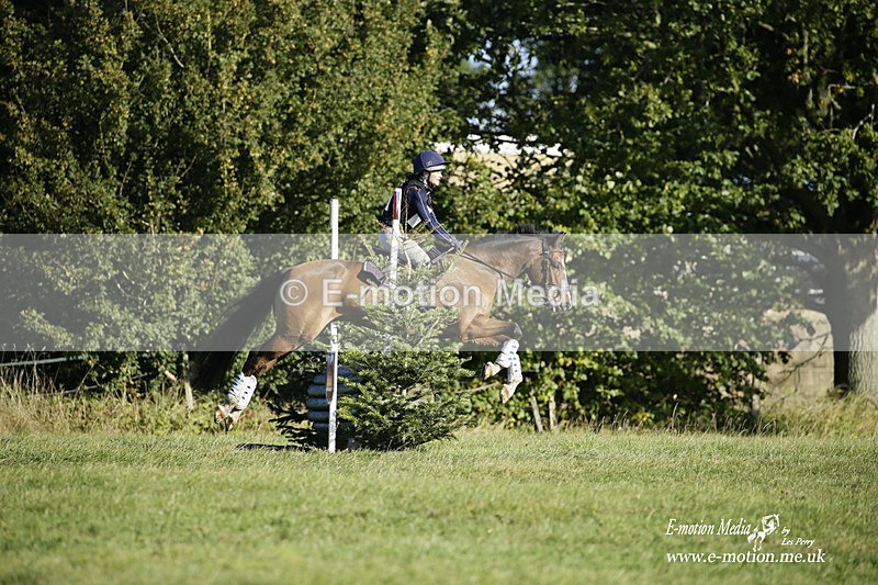  WWHT 031021 677 - WWEC Novice Restricted (0.80m) 18/10/20