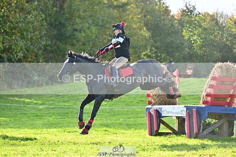 251025A-121259-19042 - F-413-Lucy.Jowett
