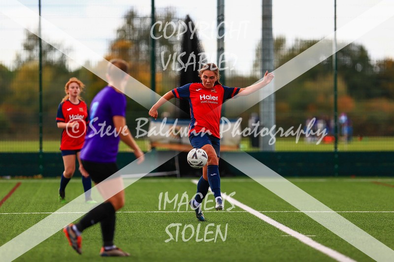 1DX30811 - 2025-10-05 FC Abbey Meads Ladies V Purton  Kingsdown FC Ladies