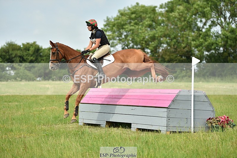 230617B-170616-01468 - XC 135