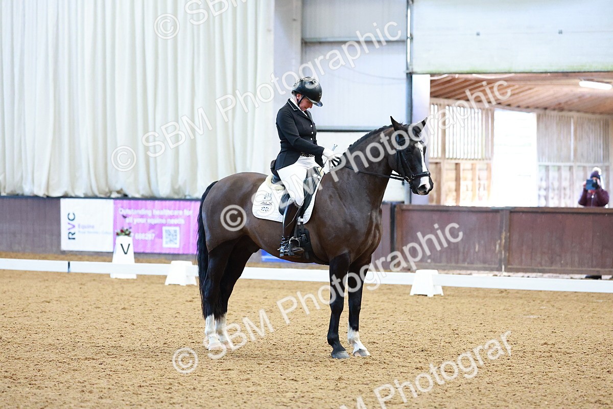 SBM_001249 - Class 18-15-16-22 - Elementary 5 Novice 5-Novice 6