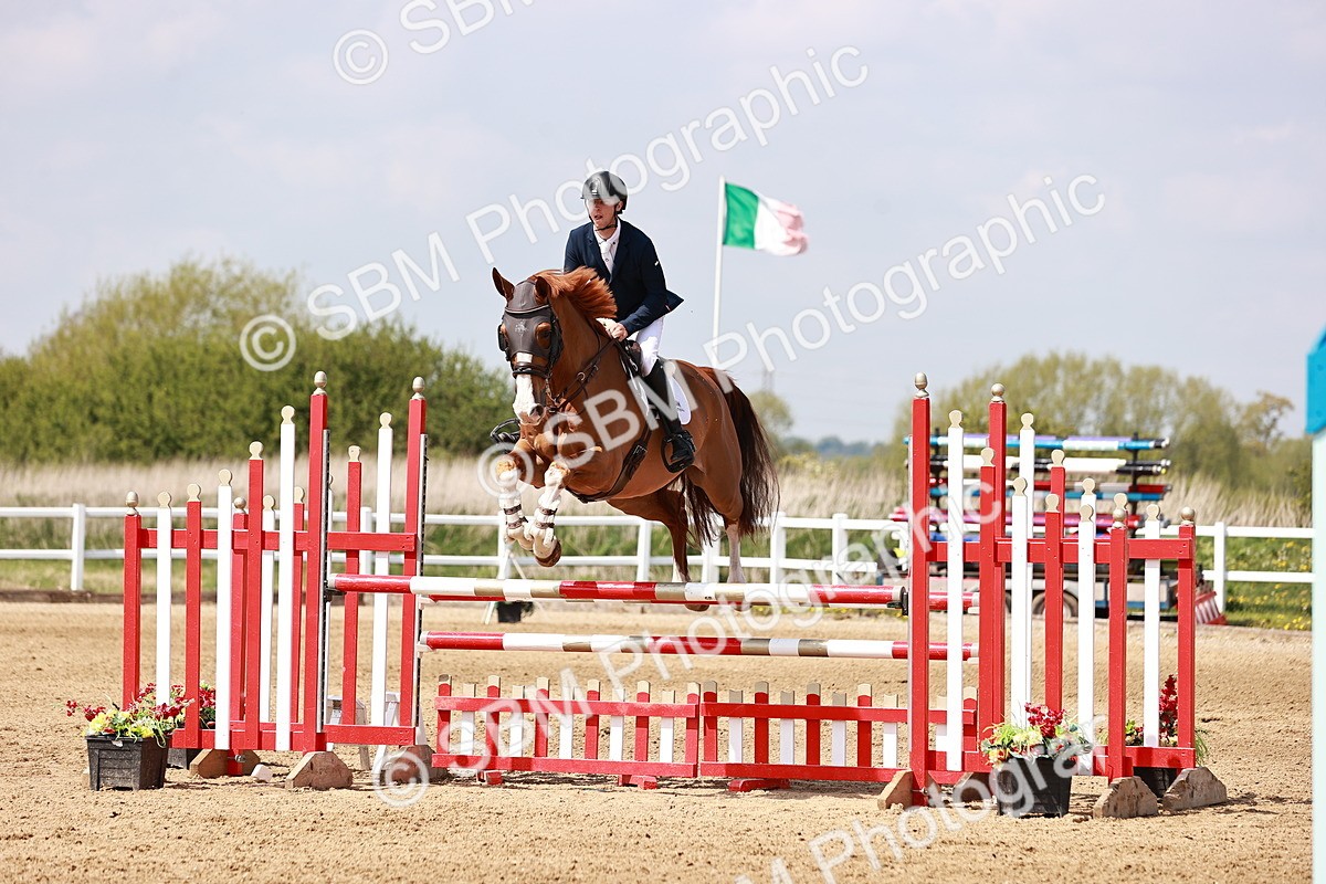  - Class 24 - Senior Newcomers - 1.10m